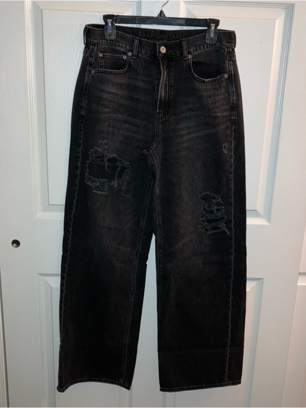 American Eagle Distressed Skate Jean (Long)